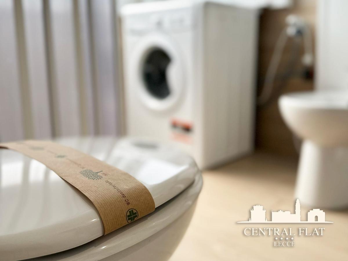 Lecce Central Flat - Attico Con Patio E Parcheggio Privato 아파트 외부 사진